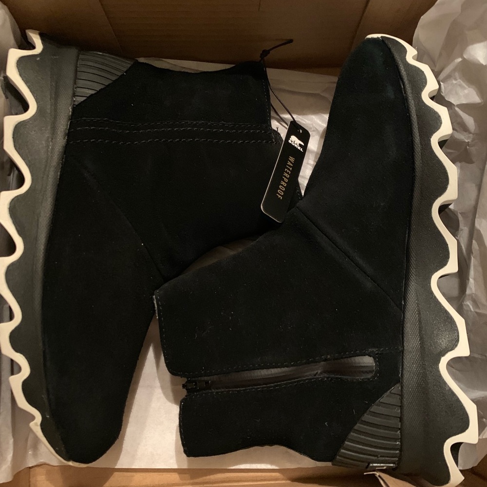 Women’s Kinetic Short Boot